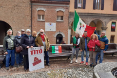 035d04e8-b123-47e6-a831-e39f93780f6f